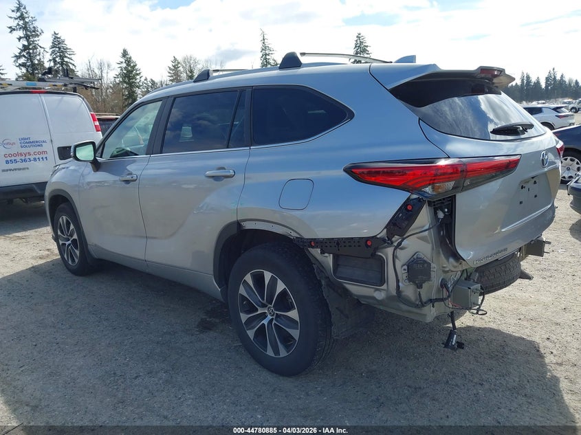 2023 Toyota Highlander Hybrid Xle
