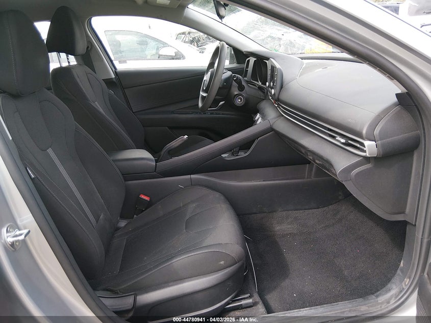 2021 Hyundai Elantra Se