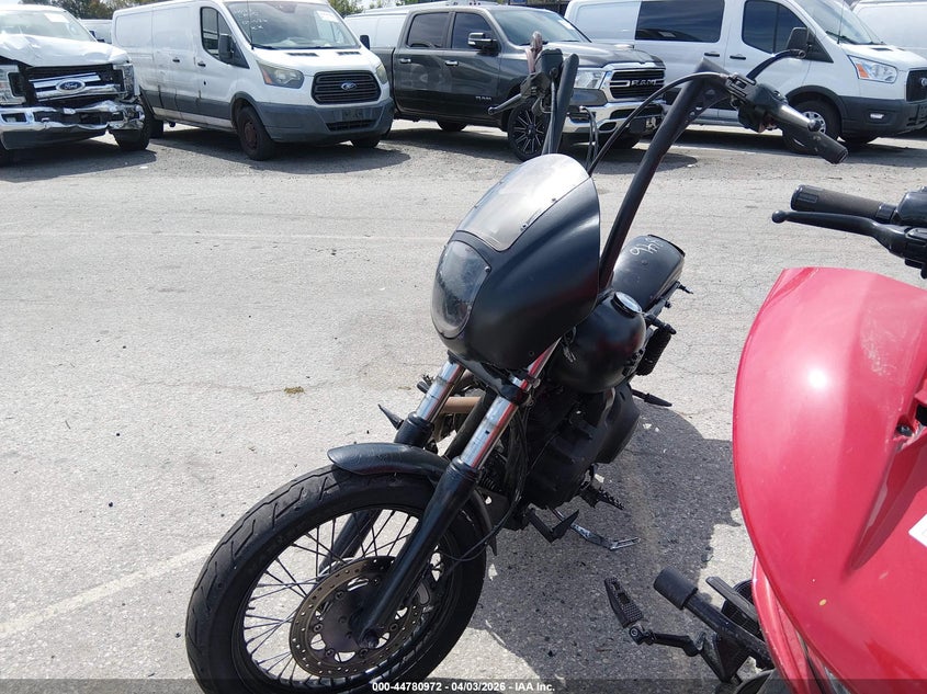 2015 HARLEY-DAVIDSON FXDB auction photo 2