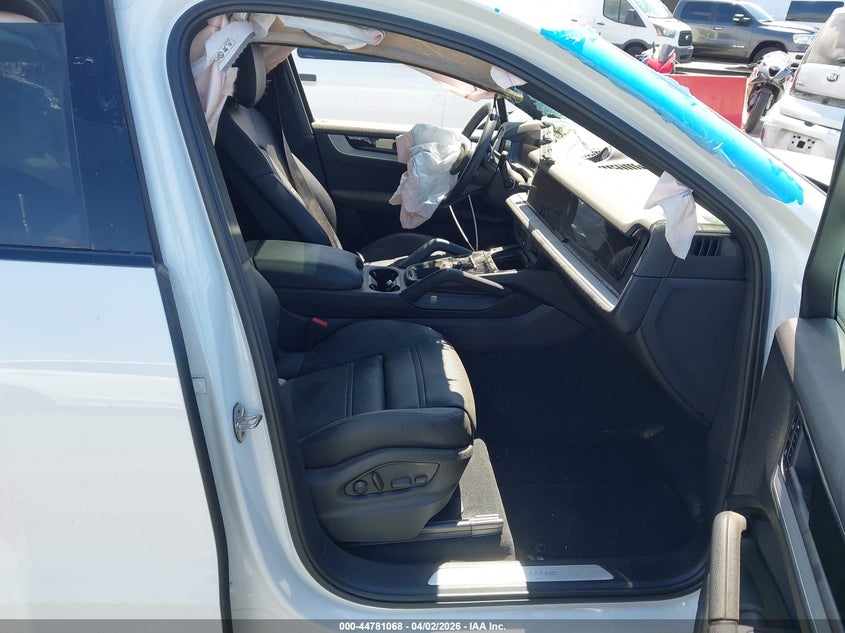 2024 Porsche Cayenne Coupe