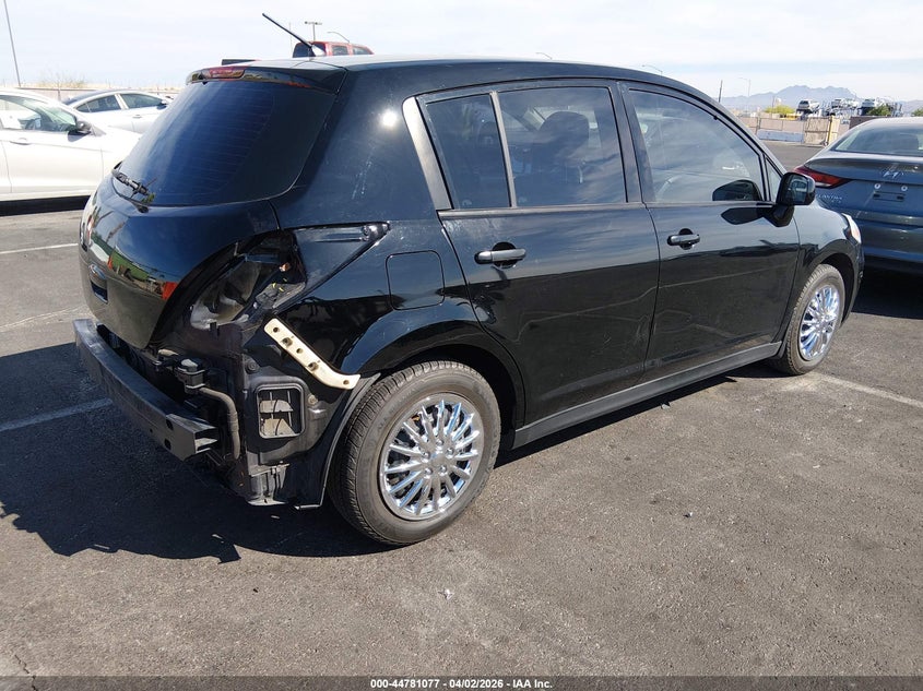 2010 Nissan Versa 1.8S