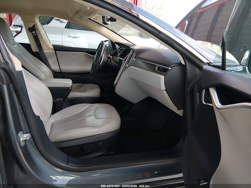 2013 Tesla Model S