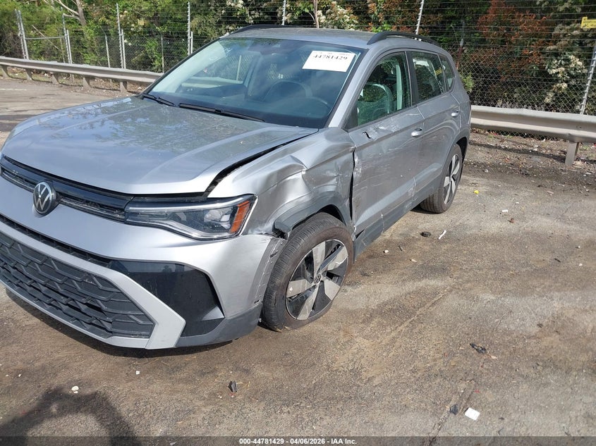 2025 Volkswagen Taos 1.5T S