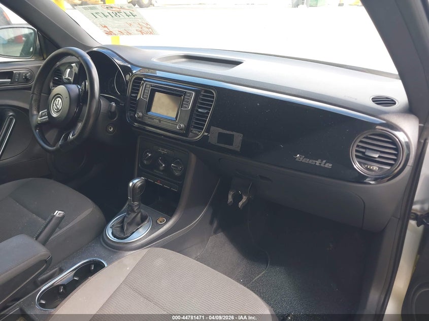 2016 Volkswagen Beetle 1.8T S