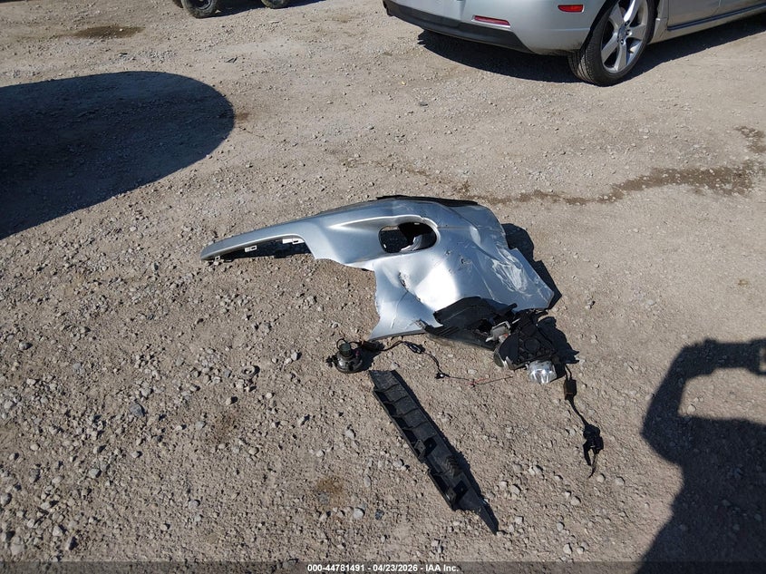 2005 Mazda Mazda3 S VIN: JM1BK143651305694 Lot: 44781491