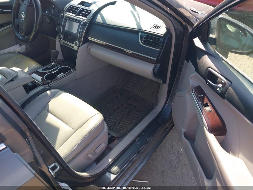 2012 Toyota Camry L/Le/Se/Se Limited Edition/Xle