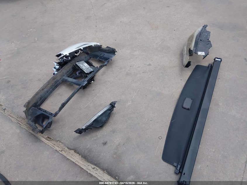 2016 Volvo Xc90 T6 Momentum VIN: YV4A22PK4G1062164 Lot: 44781743