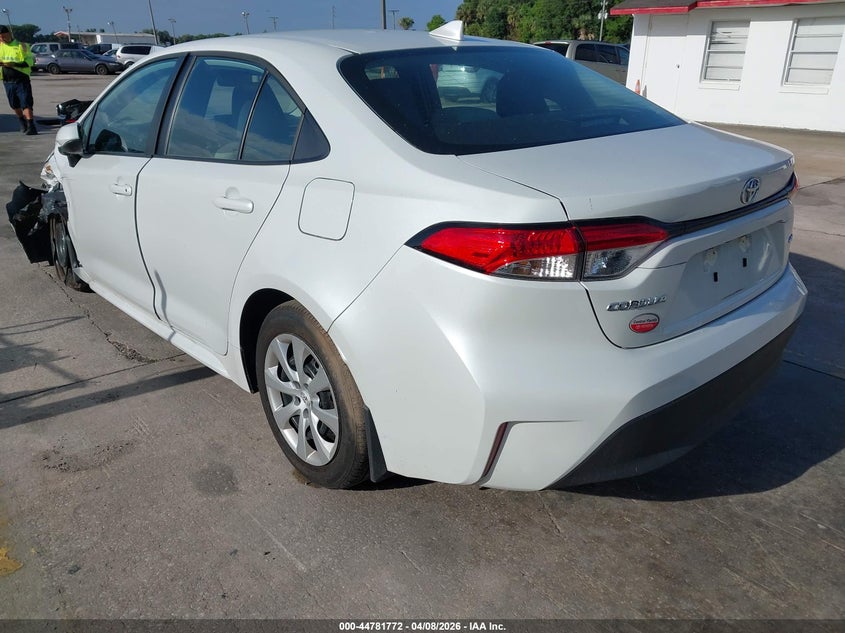 2025 TOYOTA COROLLA auction photo 3