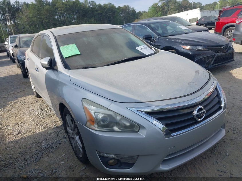 2013 Nissan Altima 3.5 Sv