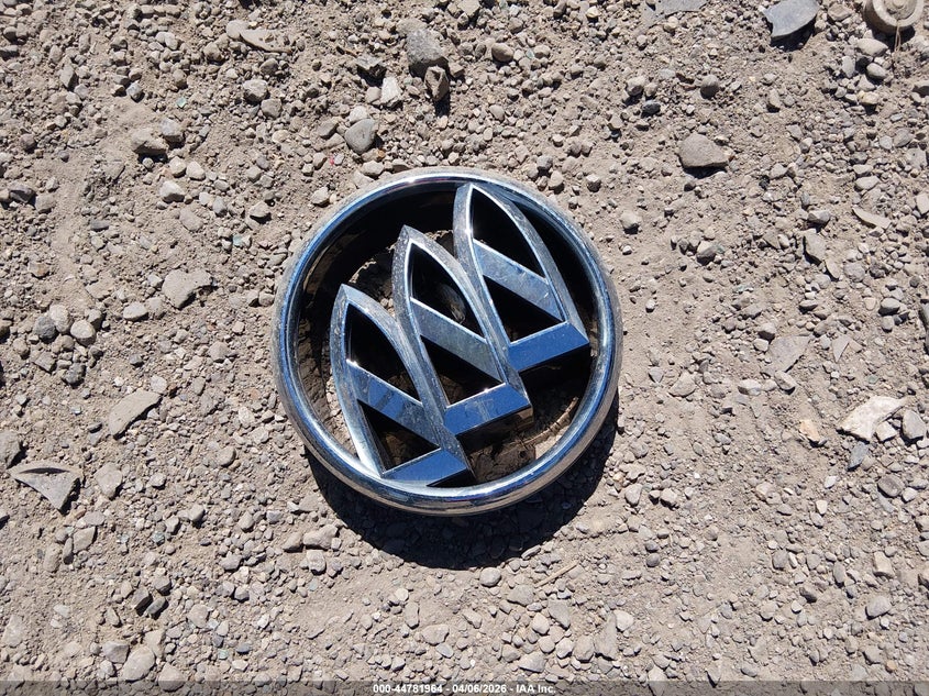 2017 Buick Envision Essence VIN: LRBFXBSA8HD127816 Lot: 44781964