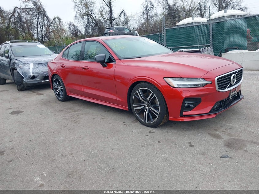 2019 Volvo S60 T6 R-Design