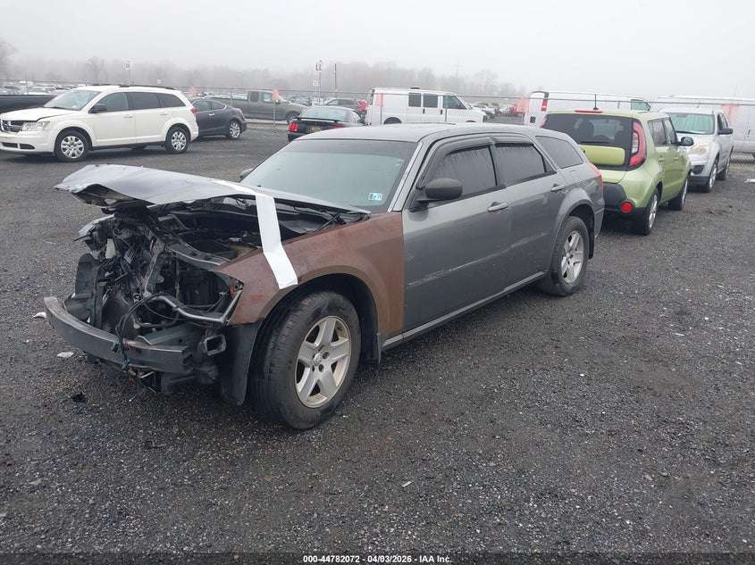 2005 Dodge Magnum Se