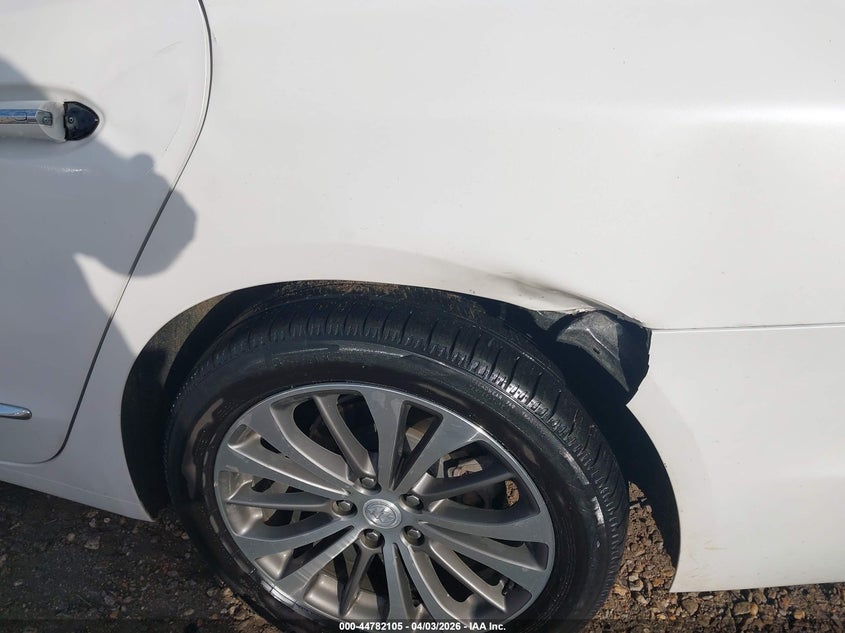 2018 Buick Lacrosse Premium VIN: 1G4ZR5SS9JU143320 Lot: 44782105