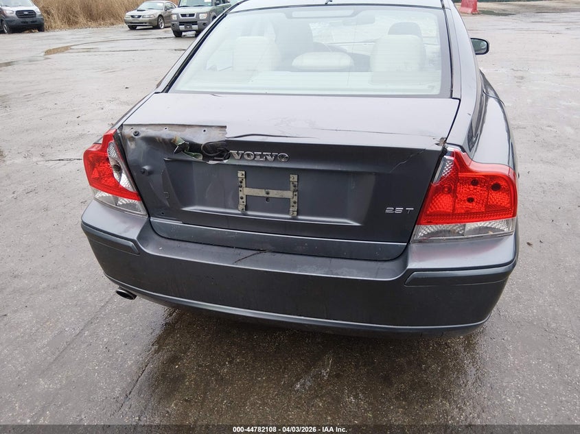 2008 Volvo S60 2.5T VIN: YV1RS592882694319 Lot: 44782108