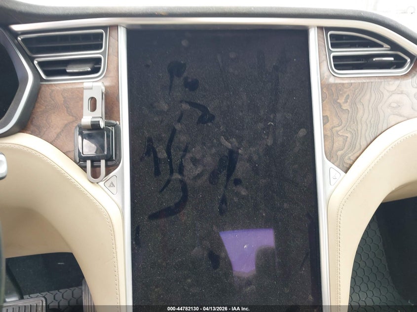 2017 Tesla Model X 100D/75D/90D VIN: 5YJXCBE25HF049459 Lot: 44782130