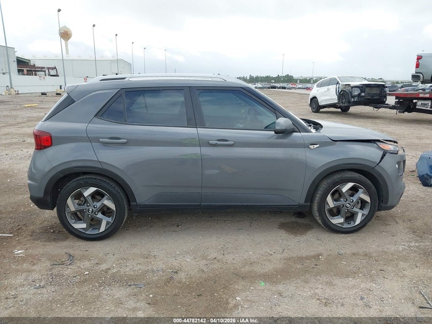2021 Hyundai Venue Sel VIN: KMHRC8A31MU118977 Lot: 44782142