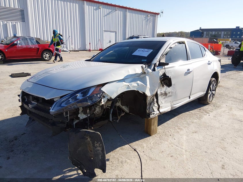 1N4BL4DVXNN332590 2022 Nissan Altima Sv Fwd photo 1