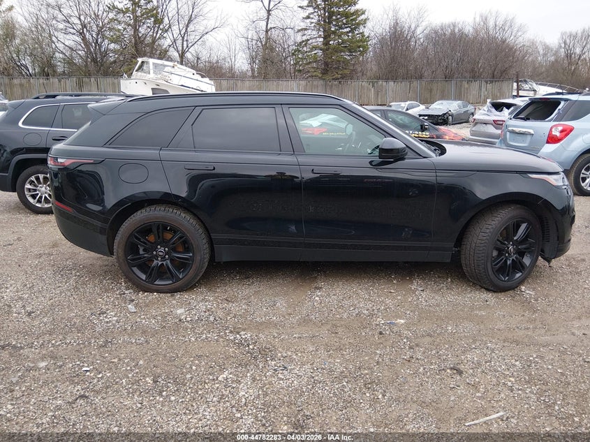 2019 Land Rover Range Rover Velar D180 S VIN: SALYB2EN0KA221049 Lot: 44782283