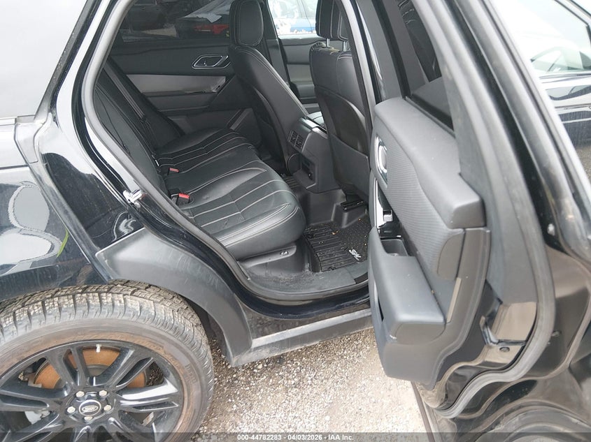 2019 Land Rover Range Rover Velar D180 S VIN: SALYB2EN0KA221049 Lot: 44782283
