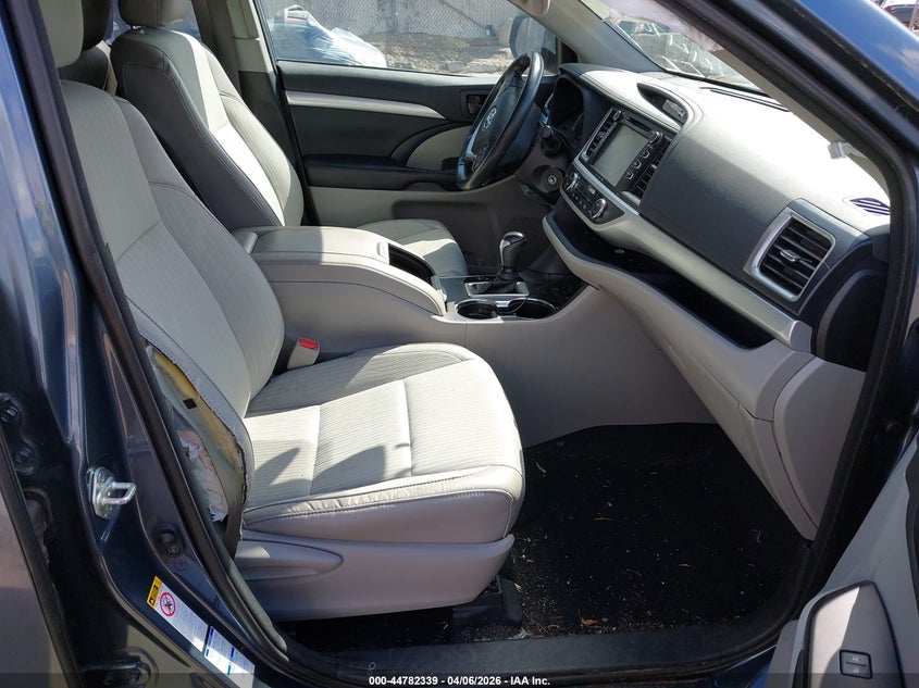 2018 Toyota Highlander Le Plus