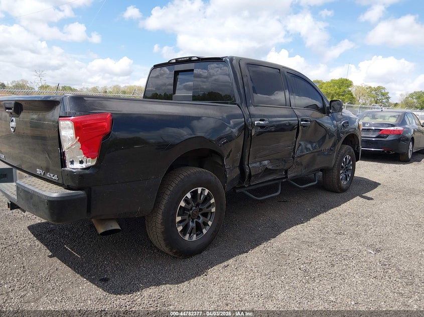 2017 Nissan Titan Sv
