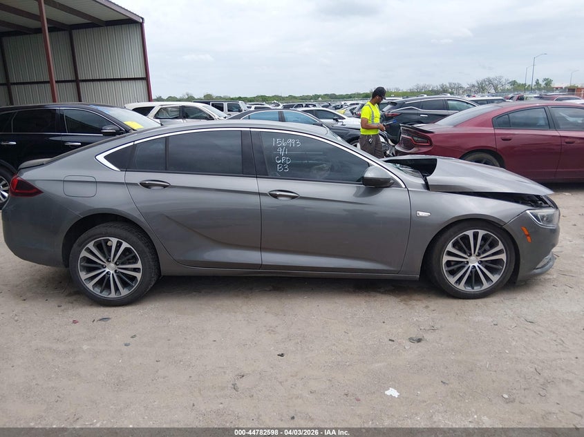 2018 Buick Regal Sportback Essence VIN: W04GP6SX3J1161455 Lot: 44782598