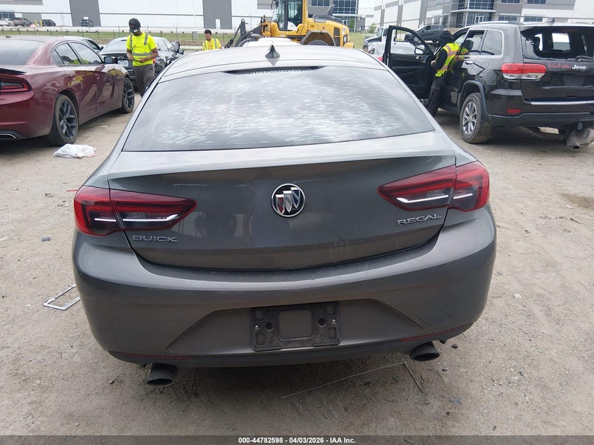 2018 Buick Regal Sportback Essence VIN: W04GP6SX3J1161455 Lot: 44782598