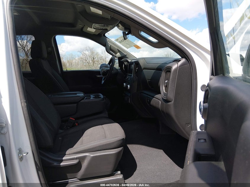 2025 GMC Sierra 1500 4Wd Standard Box Pro