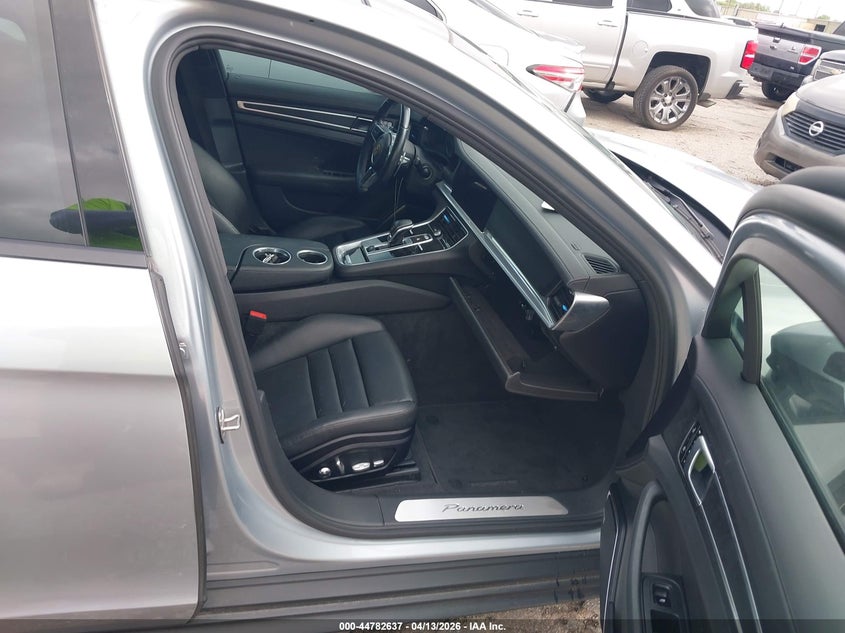 WP0AA2A77KL102180 2019 Porsche Panamera 3.0 4 silver