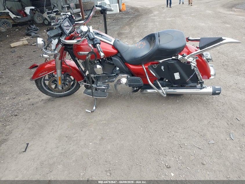 2014 Harley-Davidson Flhtcu Ultra Classic Electra Gld VIN: 1HD1FCM17EB704830 Lot: 44782647