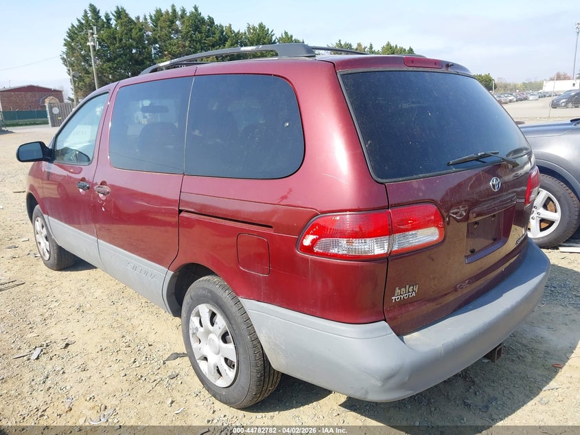 2002 Toyota Sienna Le