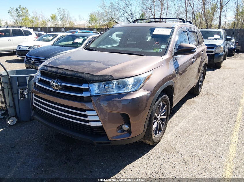 5TDJZRFH4HS367780 2017 TOYOTA HIGHLANDER XLE photo 1