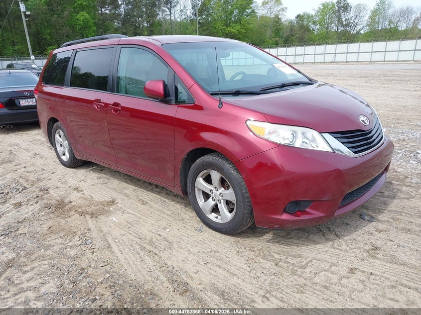 2011 Toyota Sienna Le V6