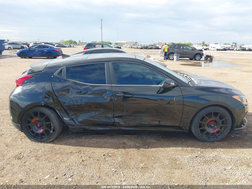 2020 Hyundai Veloster 2.0 Premium VIN: KMHTG6AF4LU021196 Lot: 44782919