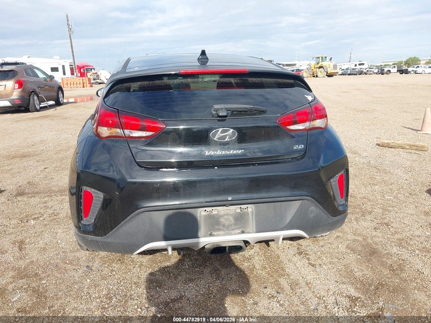 2020 Hyundai Veloster 2.0 Premium VIN: KMHTG6AF4LU021196 Lot: 44782919