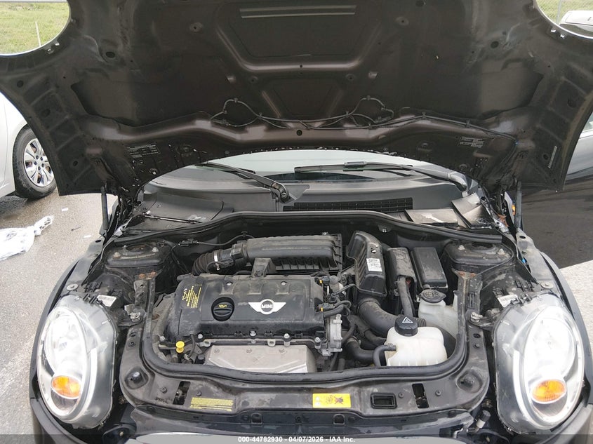 2013 Mini Hardtop Cooper VIN: WMWSU3C51DT677551 Lot: 44782930