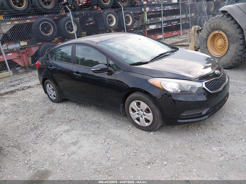 Vin: knafx4a6xf5386760, lot: 45280237, kia forte lx 2015 img_1