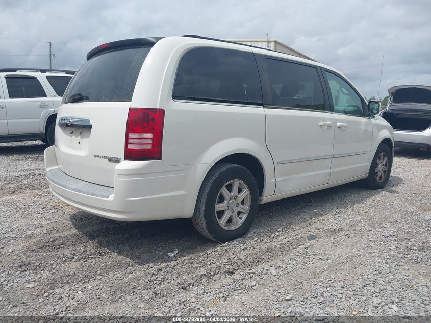 2009 Chrysler Town & Country Touring