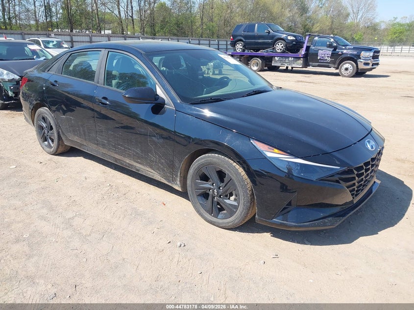 2023 HYUNDAI ELANTRA auction photo 1