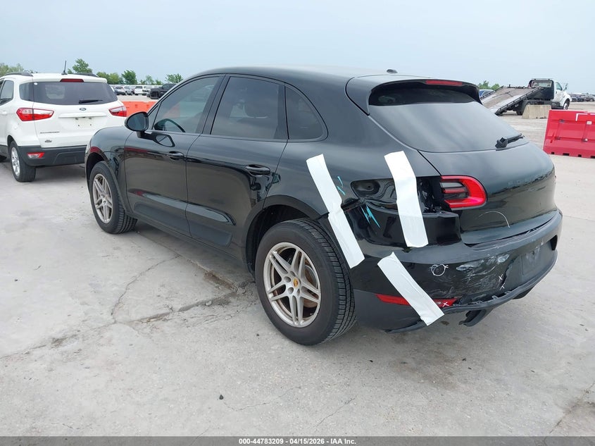 WP1AA2A57JLB11215 2018 Porsche Macan 2.0 Black