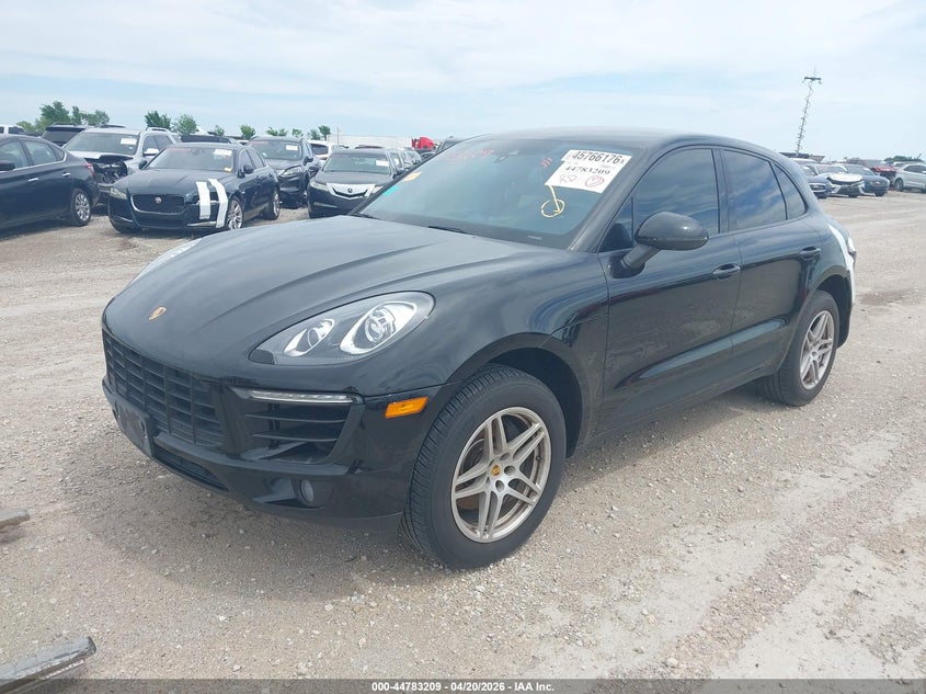 Vin: wp1aa2a57jlb11215, lot: 45280467, porsche macan sport edition 20182