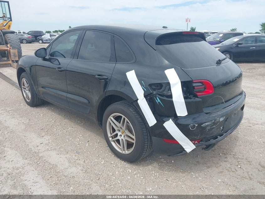 Vin: wp1aa2a57jlb11215, lot: 45280467, porsche macan sport edition 20183
