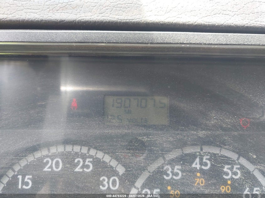 2001 FREIGHTLINER MEDIUM CONVENTIONAL auction photo 5