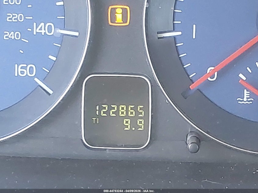 2011 Volvo C30 T5/T5 R-Design VIN: YV1672MK9B2200373 Lot: 44783244