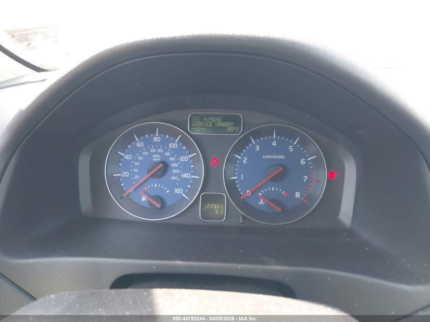 2011 Volvo C30 T5/T5 R-Design VIN: YV1672MK9B2200373 Lot: 44783244