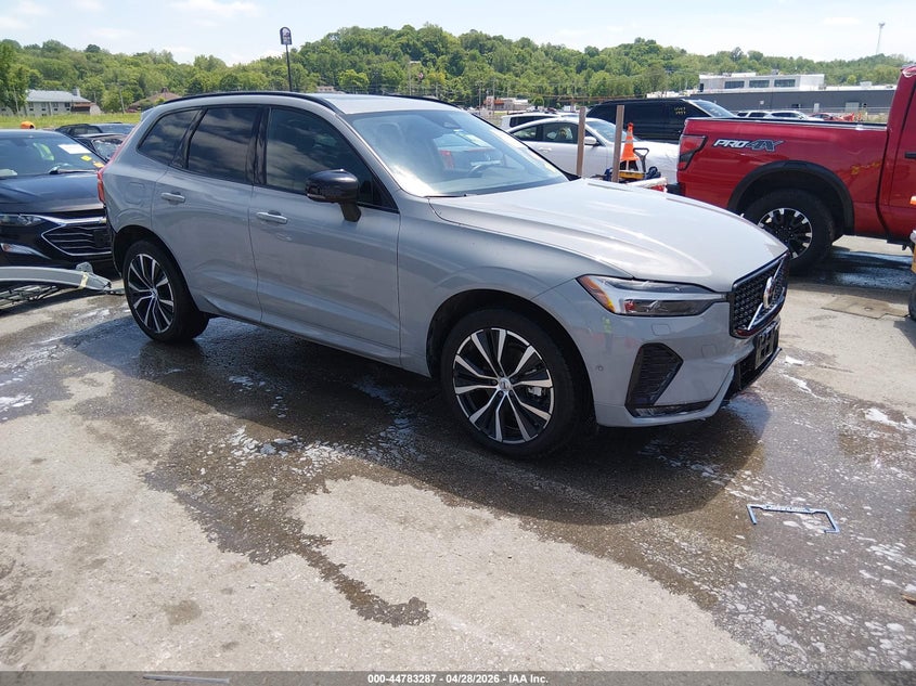Vin: yv4m12rc1s1182759, lot: 45280545, volvo xc60 b5 plus 2025 img_1