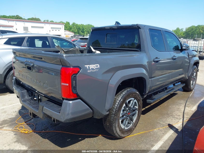 Toyota Tacoma - фото 4