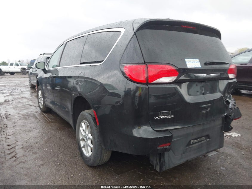 Vin: 2c4rc1cg4pr520232, lot: 45280696, chrysler voyager lx 20233