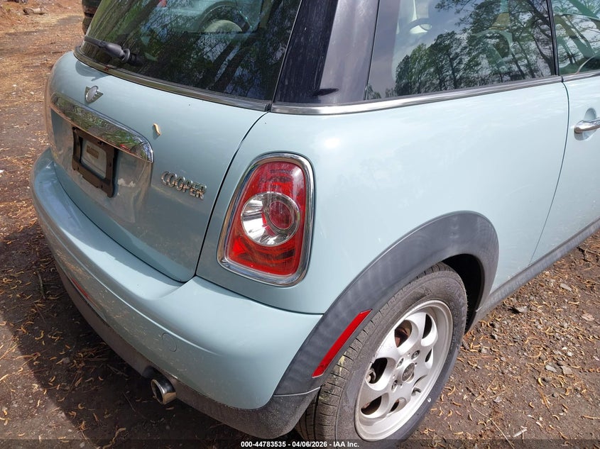 2013 Mini Hardtop Cooper VIN: WMWSU3C55DT678802 Lot: 44783535