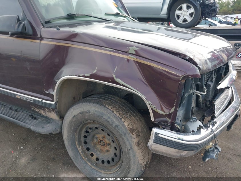 1996 Chevrolet Tahoe K1500 VIN: 1GNEK13RXTJ425800 Lot: 44783642